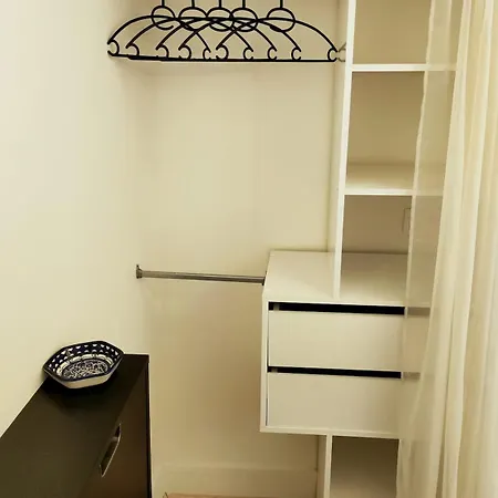 Cozy In 15th - 10 Minutes Away From Eiffel Tower!