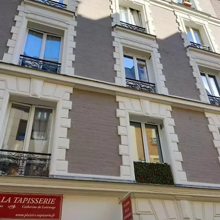 Privatunterkunft Cozy In 15th - 10 Minutes Away From Eiffel Tower! Paris